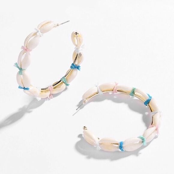 Cowrie Shell Hoop Earrings NWT - Picture 1 of 8